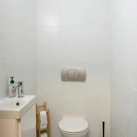 Apartment Comfort 2br Piest'any